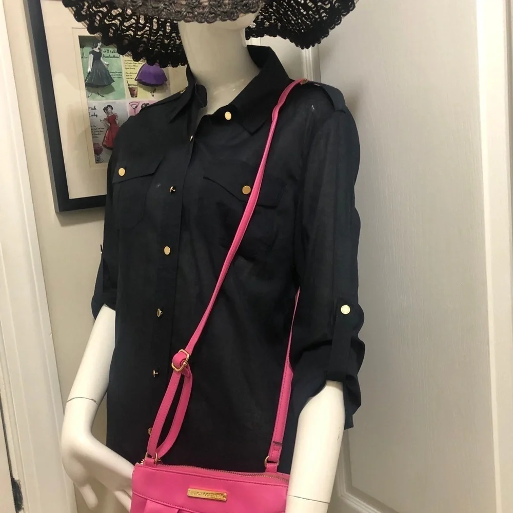 juicy couture Beautiful hot pink cross body new